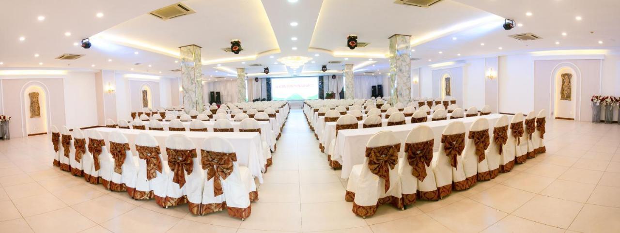 Tre Xanh Hotel Pleiku Esterno foto